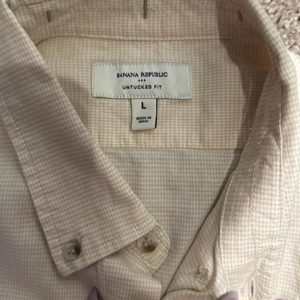 Banana Republic Untucked Fit Shirt